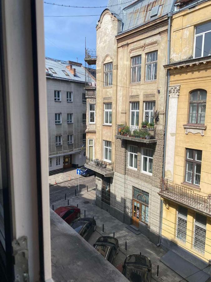 Lvapart Вул Ковжуна 2 Кім Ізол Кухня Студія Не Далеко Від Ж Д Вокзалу Палацу Мистецтв Звітні Документи Lviv Exterior photo